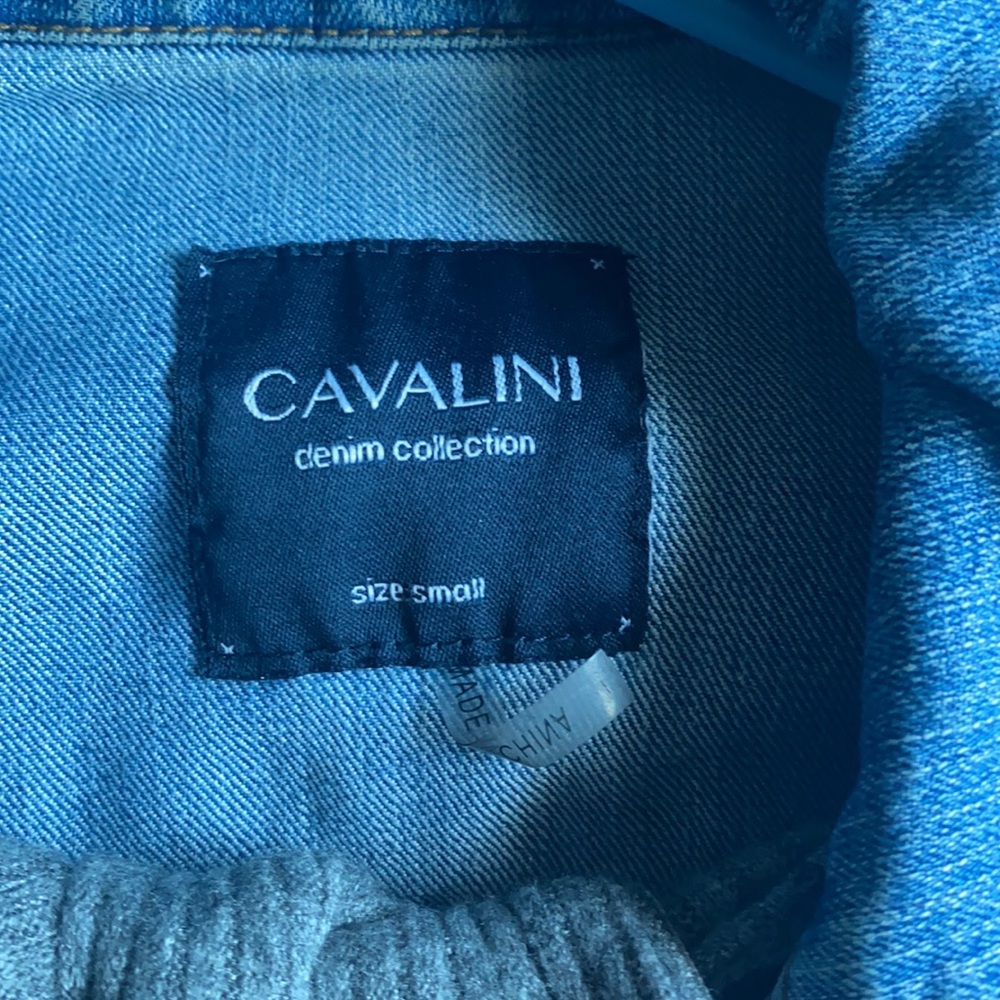 Jean jacket - Picture 2 of 4